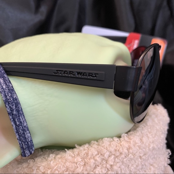 NWT Darth Vader Star Wars Sport Sunglasses - Picture 4 of 8
